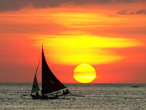 boracay island summer sunset visit storm philippines reasons sailboat days places into crypt alive memories keep beach daddu boat source