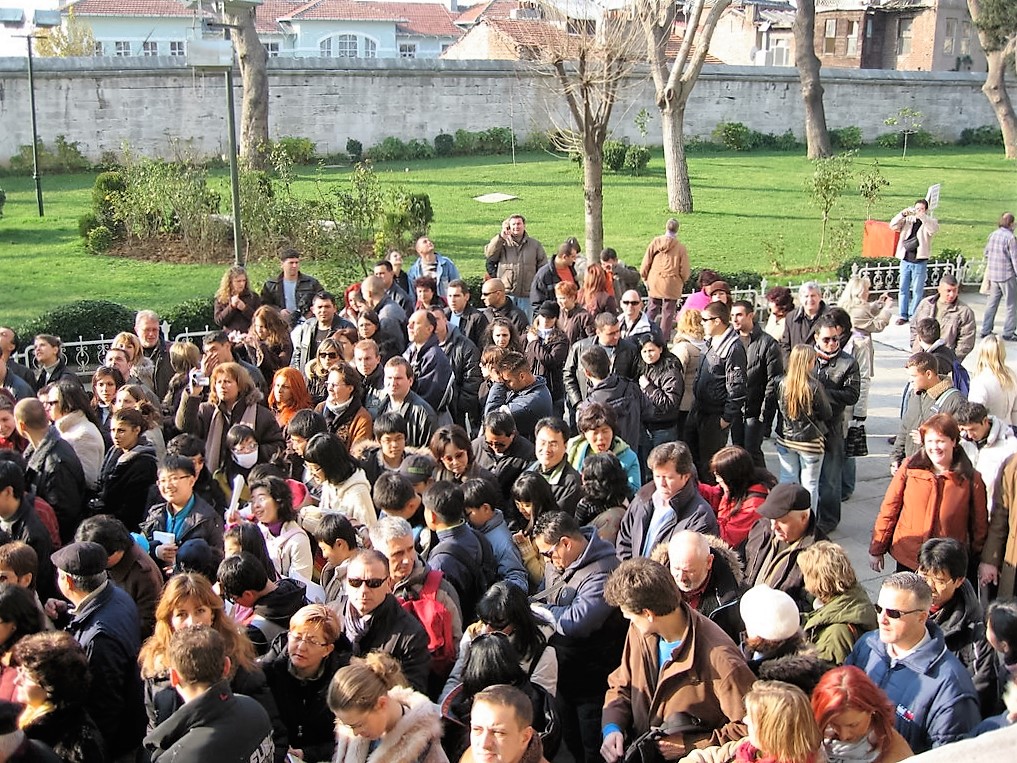 Crowd at Sultanahmet