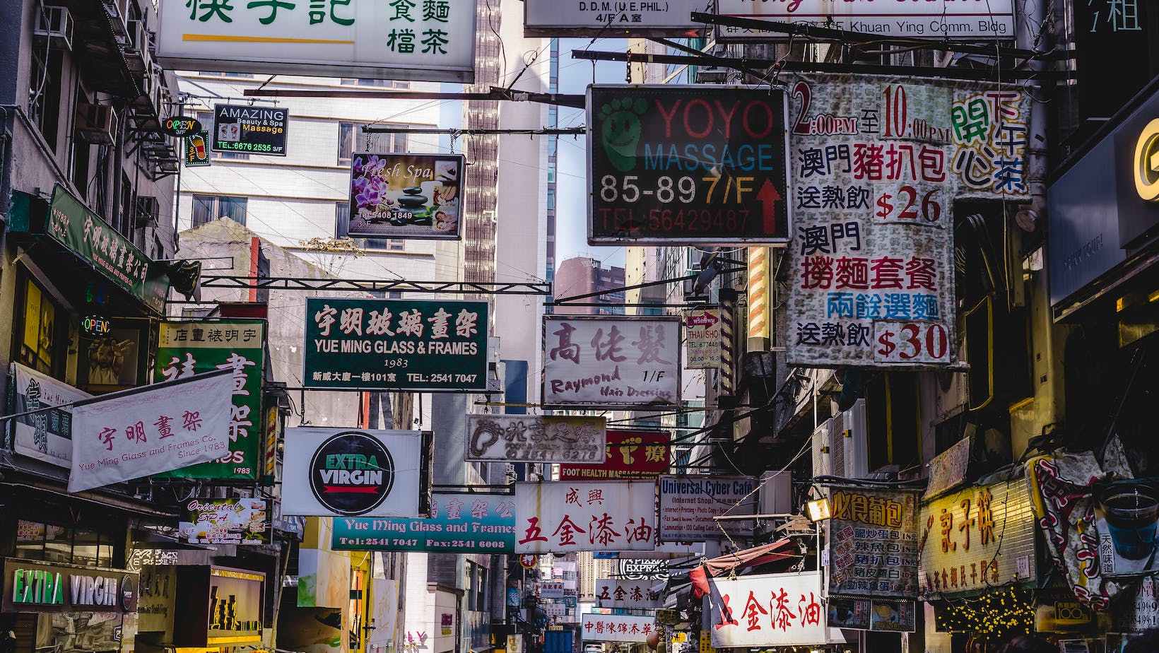 Top 10 Things to Do on Your First Time Visiting Hong Kong