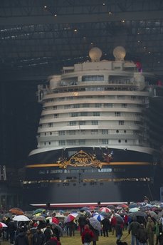 Diney Dream Cruise Ship