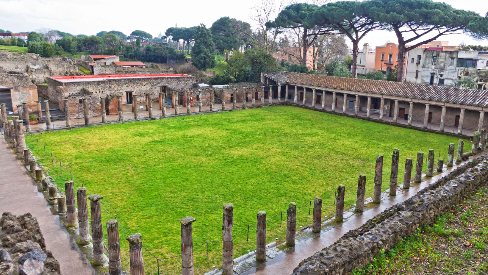 2000-year-old House of the Gladiators in Pompeii Collapsed - Travel Tweaks