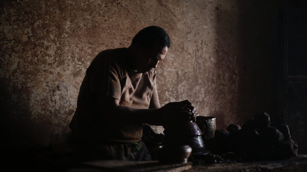 More Guns Surround Egypt&acirc;&euro;&trade;s Ancient Treasures