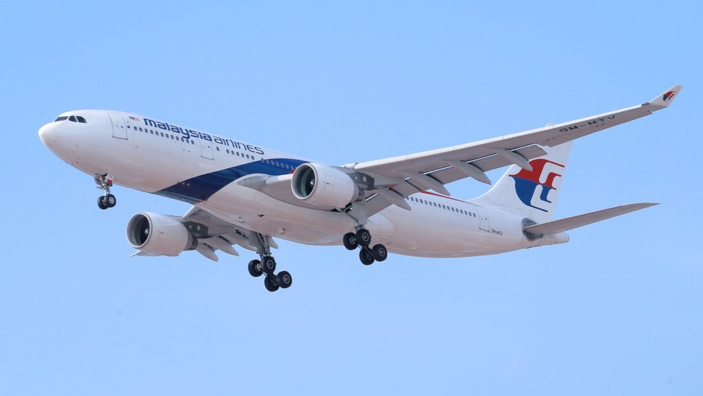 American Airlines Flash Mob in Los Angeles