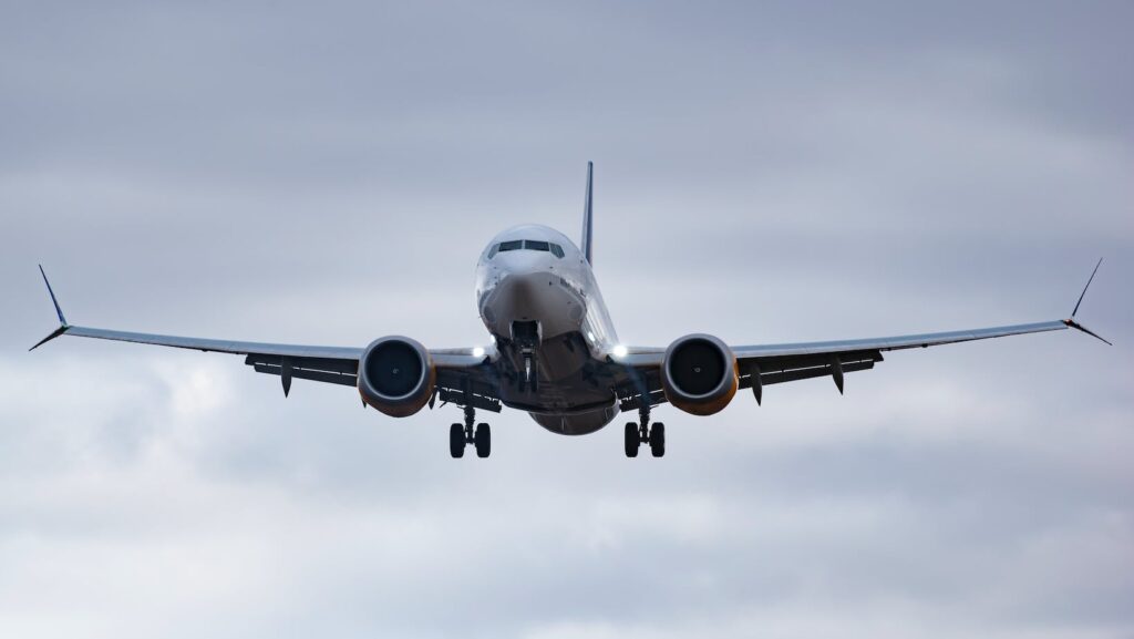 Ash Cloud from Chile Reaches New Zealand, Disrupts Air Travel