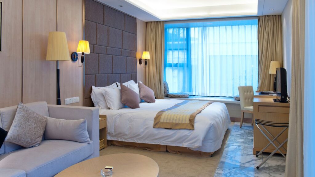 Great Valentine’s Day Getaway Ideas from Magnuson Hotels