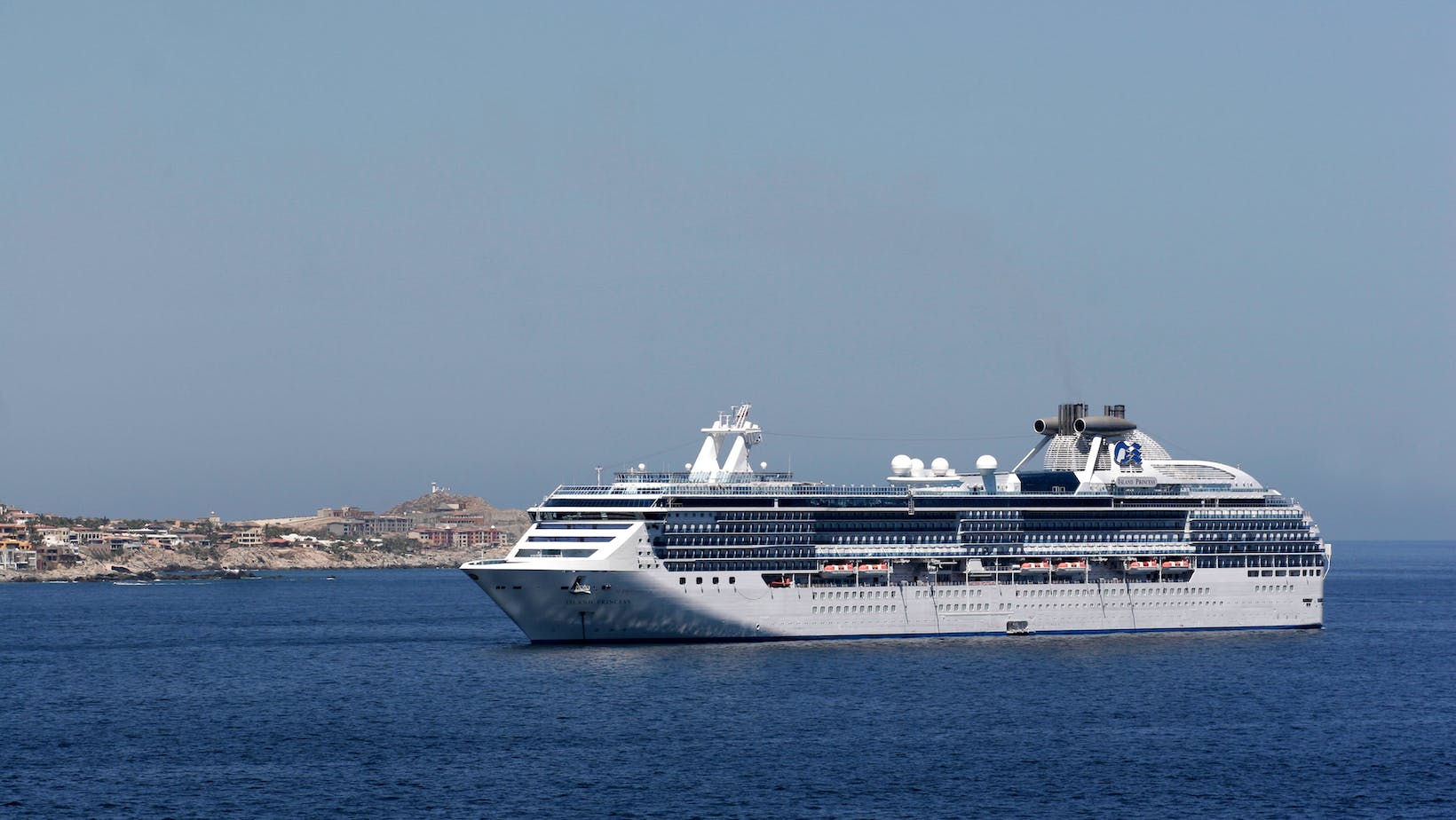 5000 Affected by Cruise Cancellations in Australia