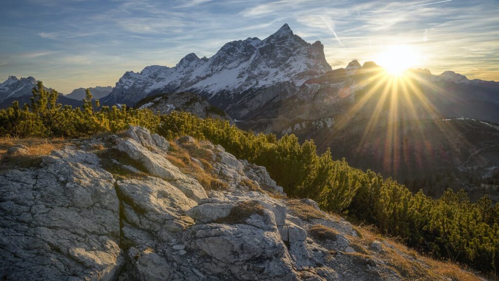 Google Maps Takes You up on the Highest Mountains, Risk Free