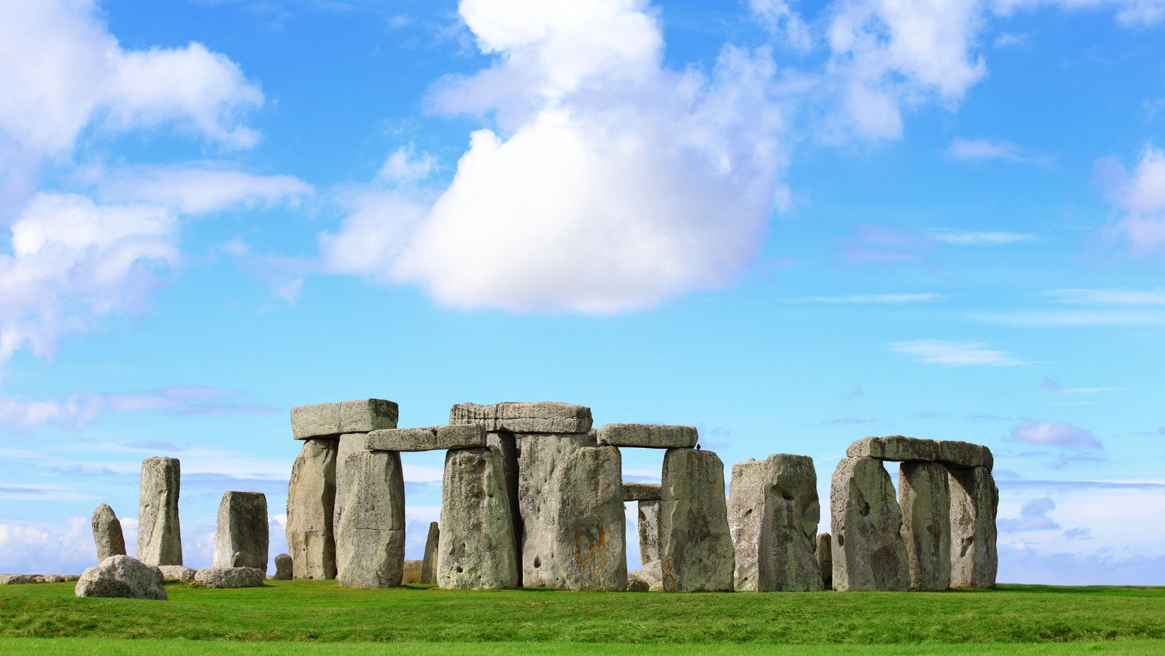 A Stone’s Throw From Stonehenge Lies A Massive New Mystery