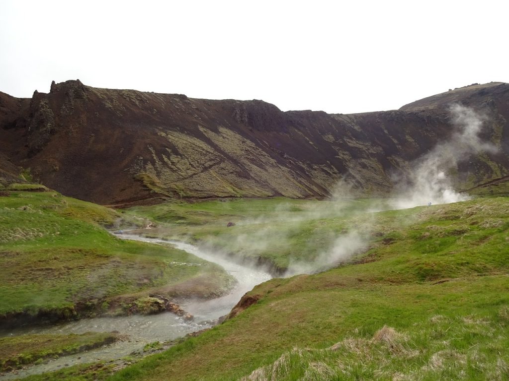 Top Romantic Things to Do in Iceland
