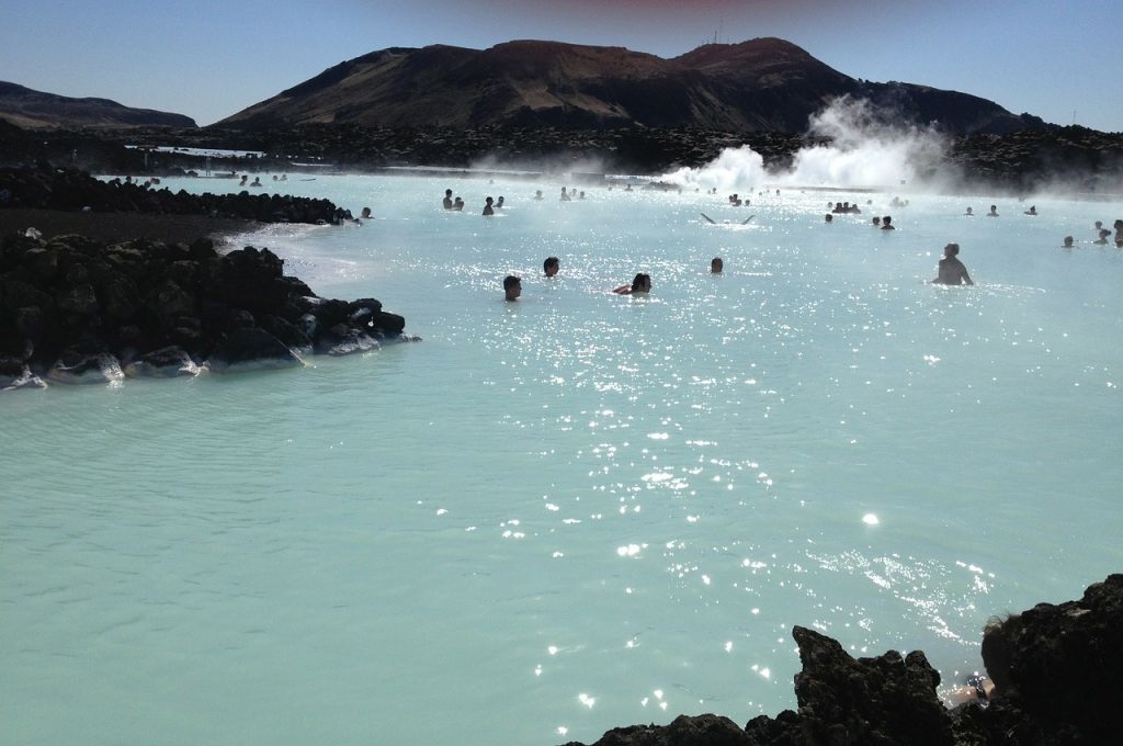 Top Romantic Things to Do in Iceland