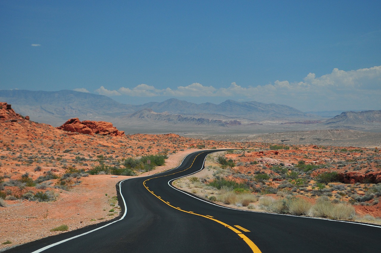 Tips For A Safe Family Road Trip Every Driver Should Know - Travel