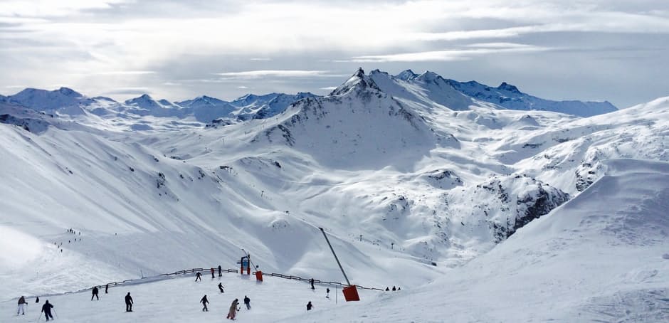 Last of The Falling Snow: A Great Time For Ski Slope Newbies