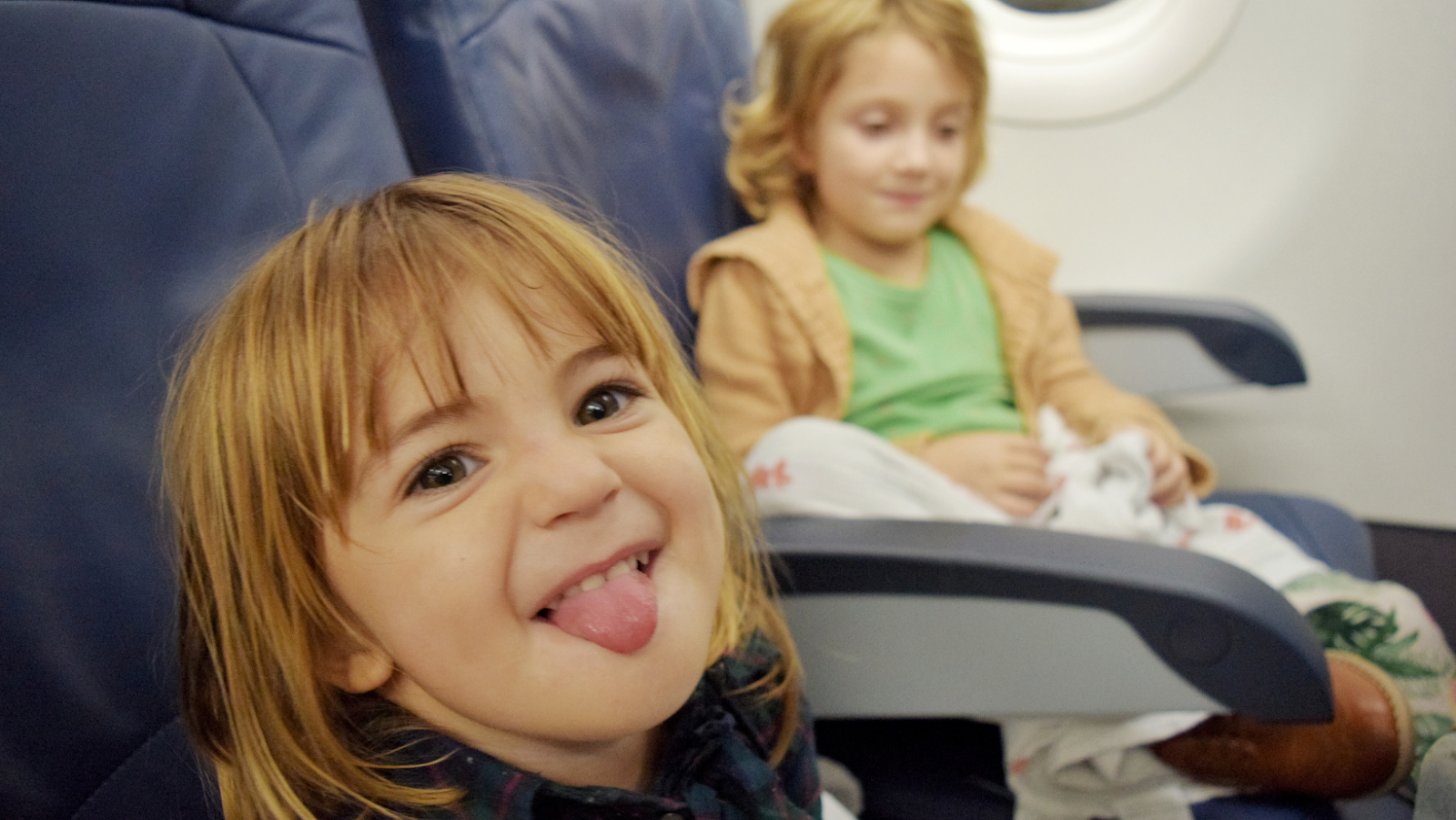 How to Entertain Kids While Traveling