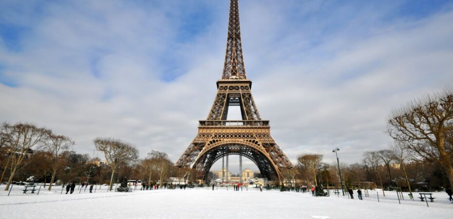5 Reasons Why You Should Visit Paris in December