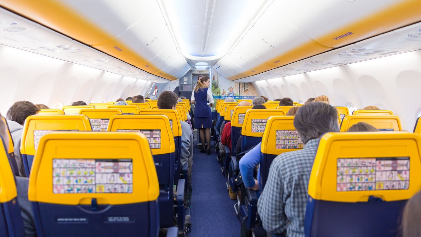 A Guide for A Smooth Flight with RyanAir