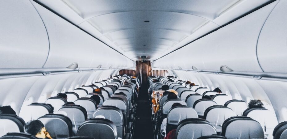 How to Choose a Comfortable Seat on an Airplane: Basics for Travelers