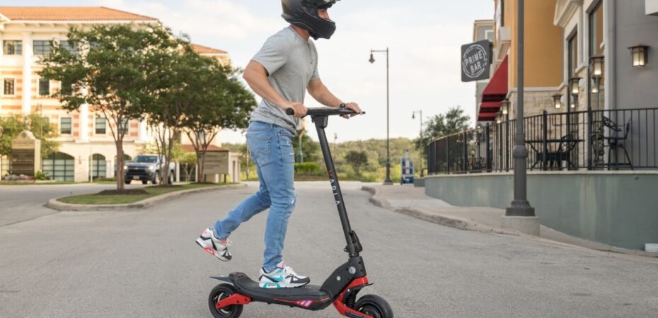 How About Starting an Electric Sightseeing Tour on an Electric Scooter