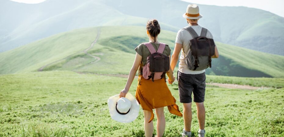 How to Travel With Your Partner While on a Budget