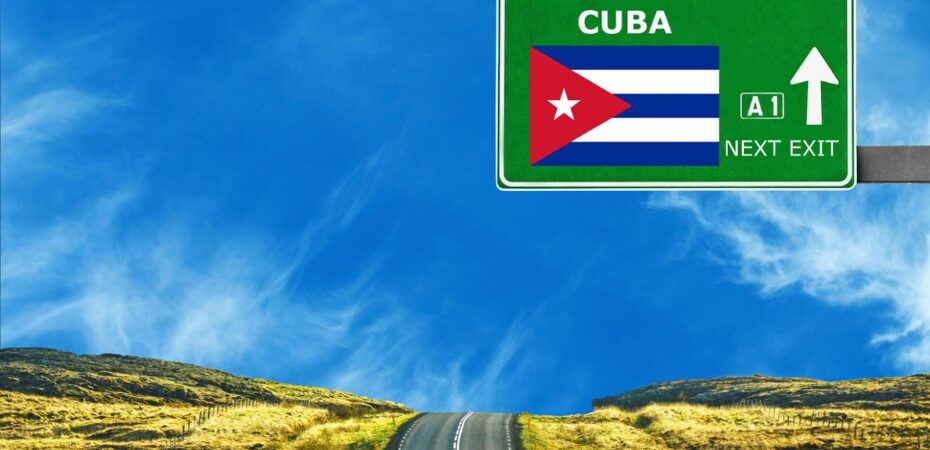 how far away is cuba from florida