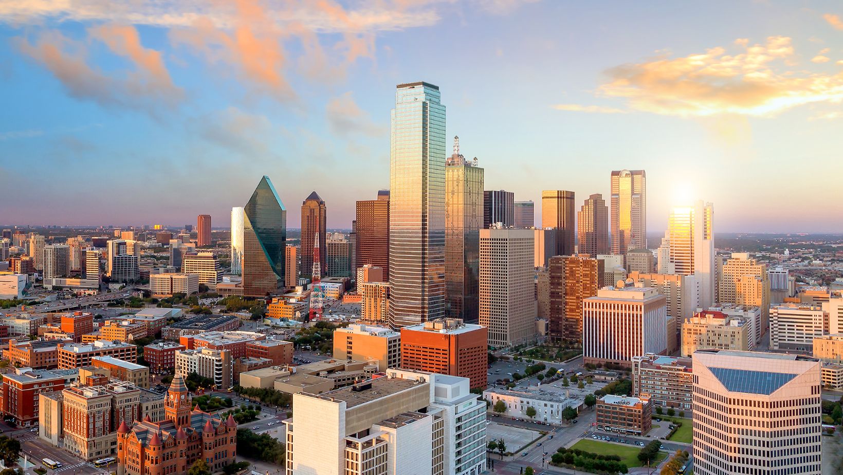 The Surprising Distance Between Dallas And Houston - Travel Tweaks