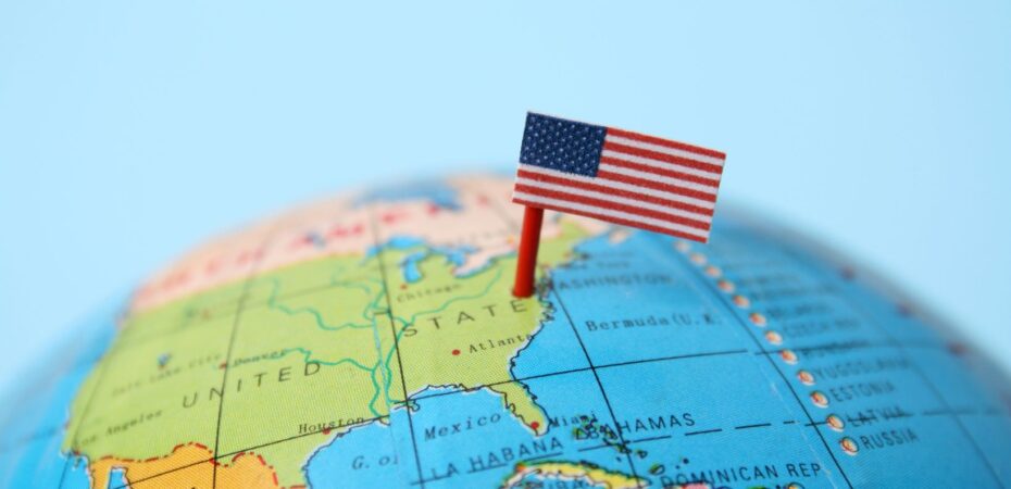 what is the distance between the united states and russia at their closest point