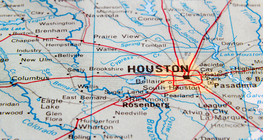 distance between houston and atlanta