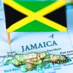 how far is jamaica from florida by plane