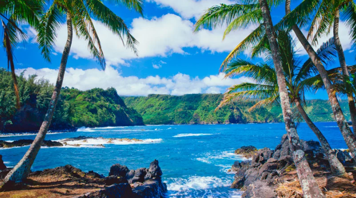 Immerse in Serenity: Discover the Enchanting Beauty of Kauai