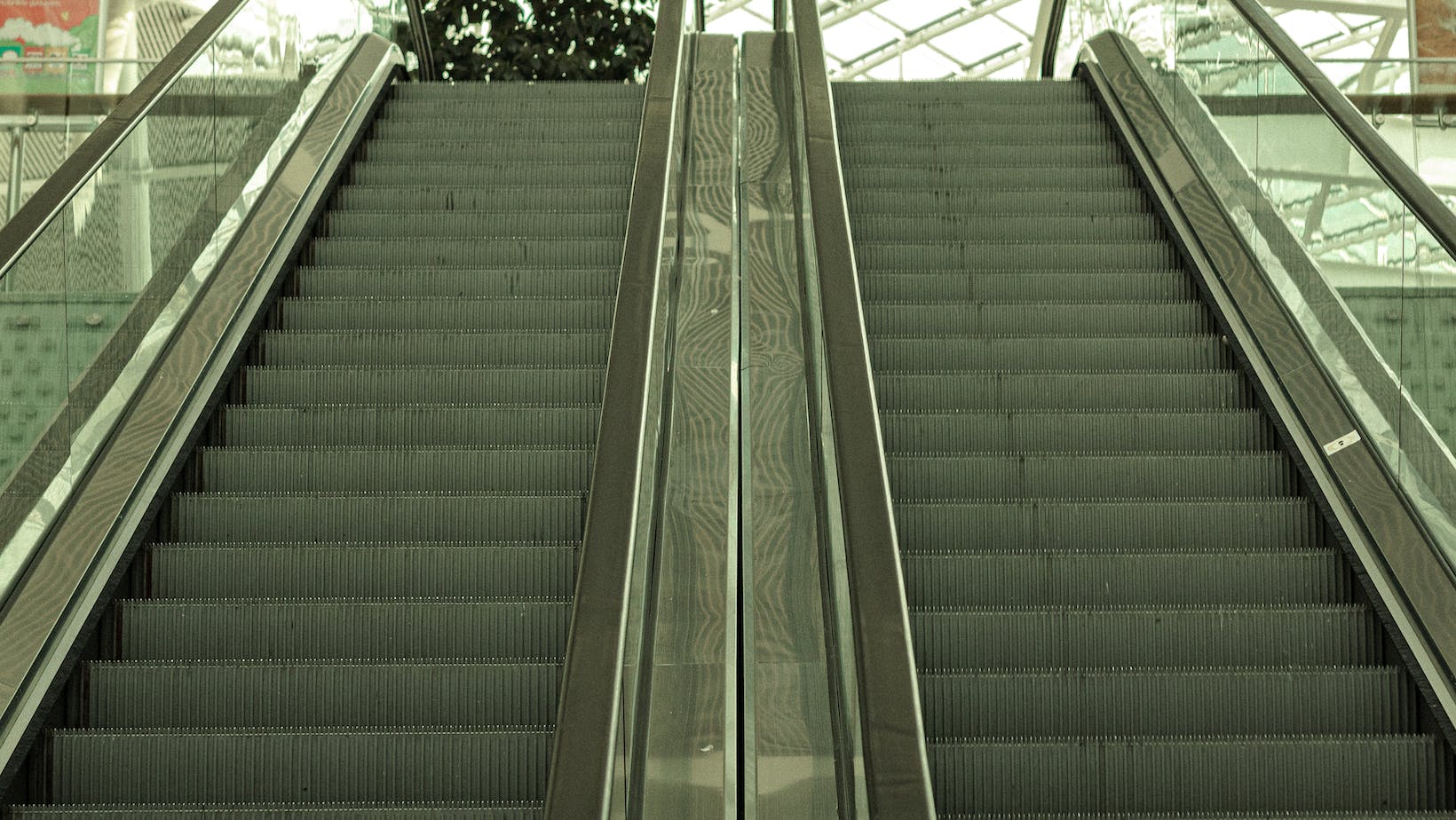 Convenient Transportation Options How Far is Davenport Florida from Orlando Airport Travel