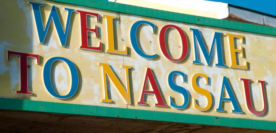 how far is nassau from florida