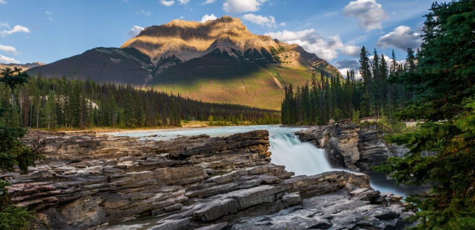 distance between jasper and banff