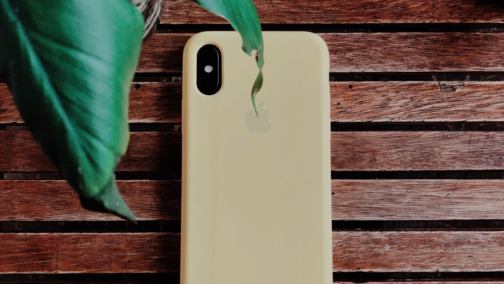 beige wallpaper iphone