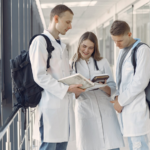 Leading Medicine Summer Schools for Aspiring Doctors