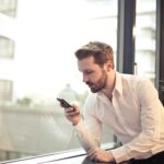 Gambling on the Go: How Travelers Worldwide Can Play Online Safely and Smartly
