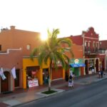 how far is brownsville texas from the mexican border